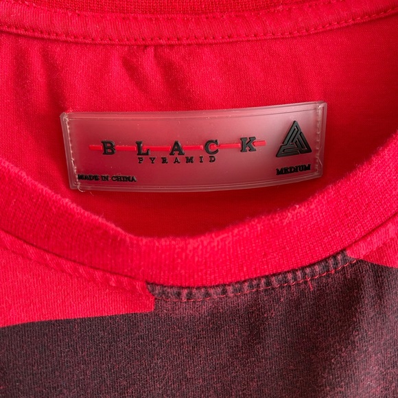 BLACK PYRAMID Red - Picture 2 of 6